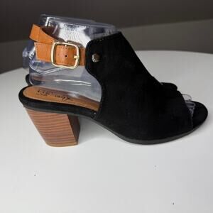 Eurosoft‎ by Sofft Black Suede Peep Toe Heels Boho Suede comfort quiet luxury